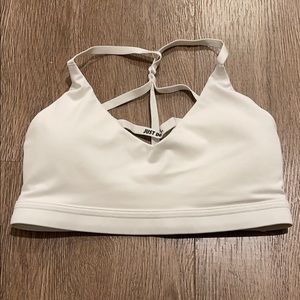 Nike cross cross sports bra